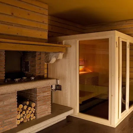 Daniel Hotel 4*