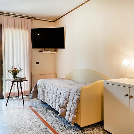 Hotel Daniel 4*