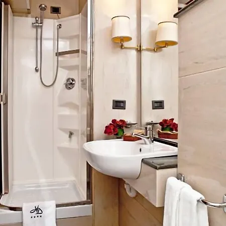 Hotel Daniel 4*