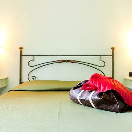 Daniel Hotel 4*
