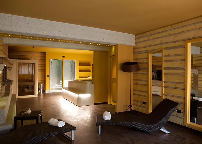 Daniel Отель 4*