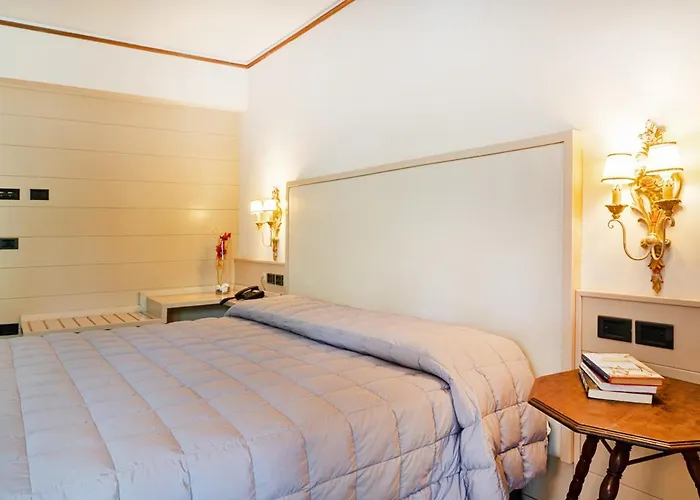 Daniel Отель Пескассероли