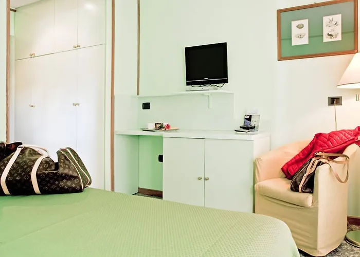 Daniel Отель Пескассероли