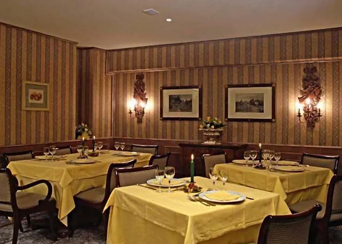 Отель Daniel 4*